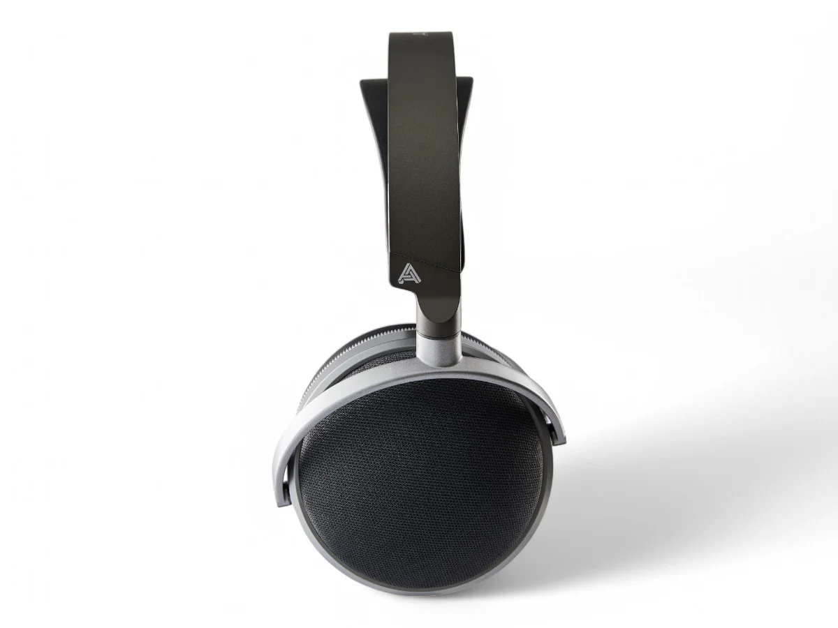 LCD-S20 Closed Back Headphones - Image 7