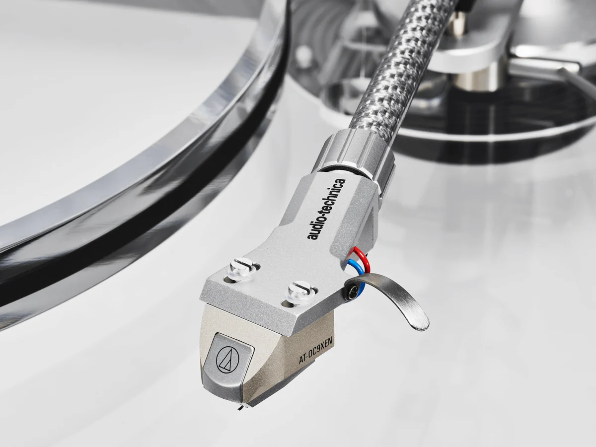 AT-LPA2 Belt-Drive Turntable - Image 18