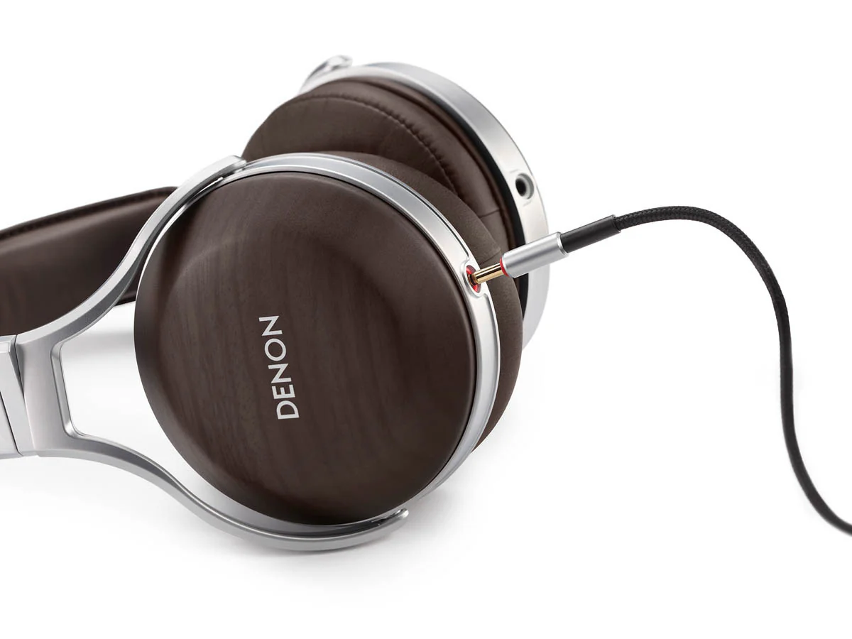 AH-D5200 Headphones - Image 3