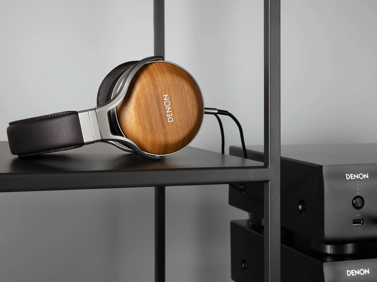 AH-D9200 Headphones - Image 10