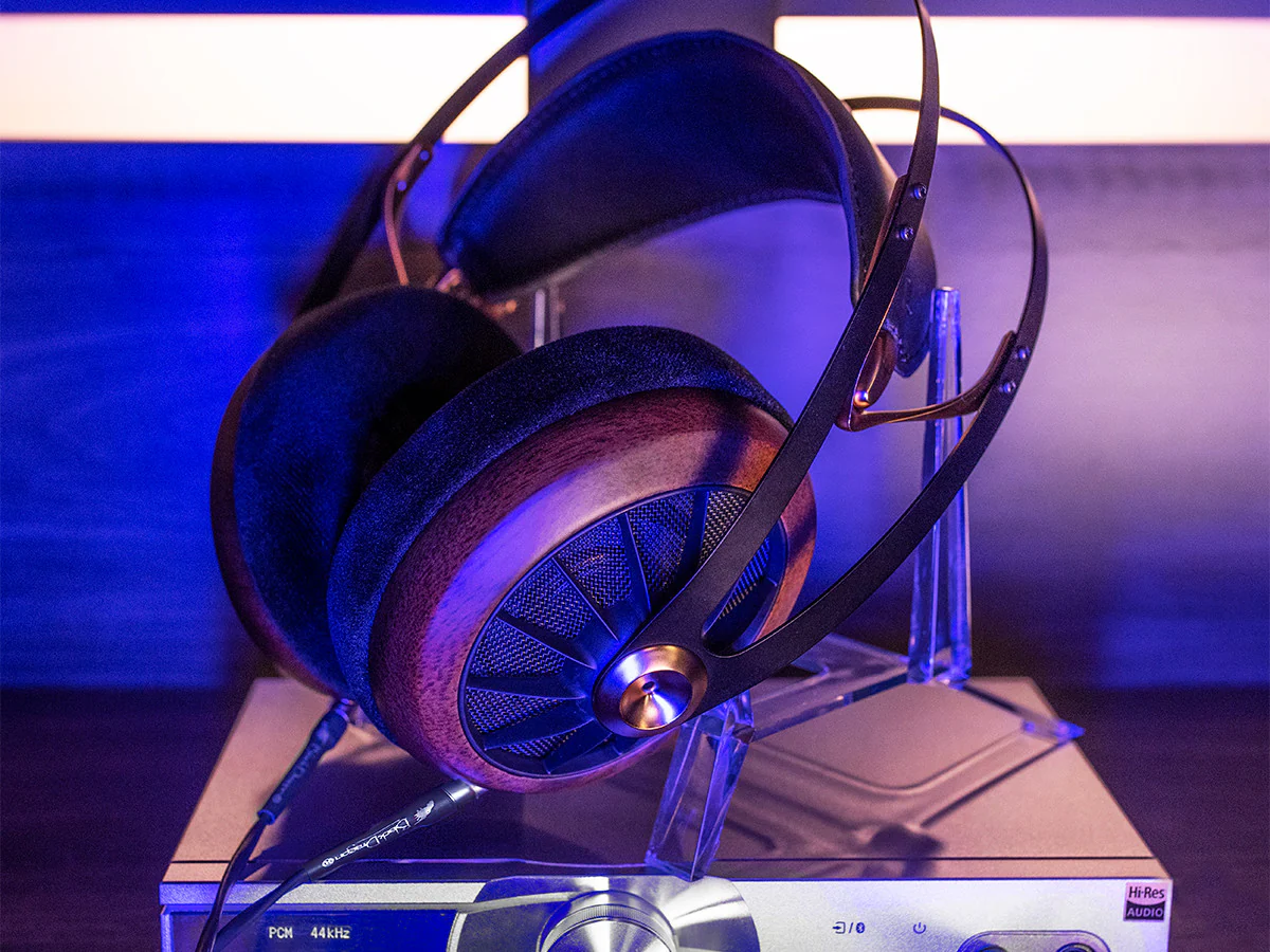 109 Pro Headphones - Image 7