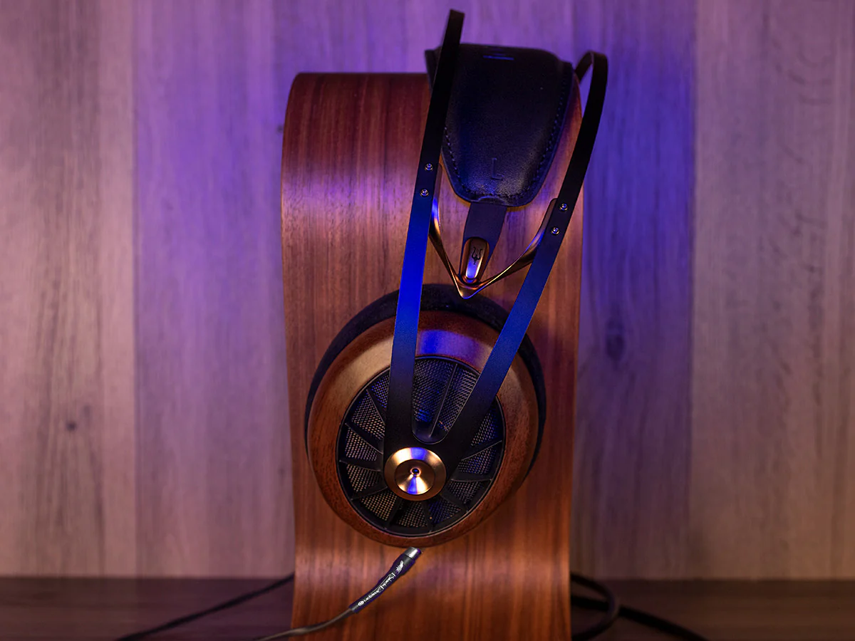 109 Pro Headphones - Image 8