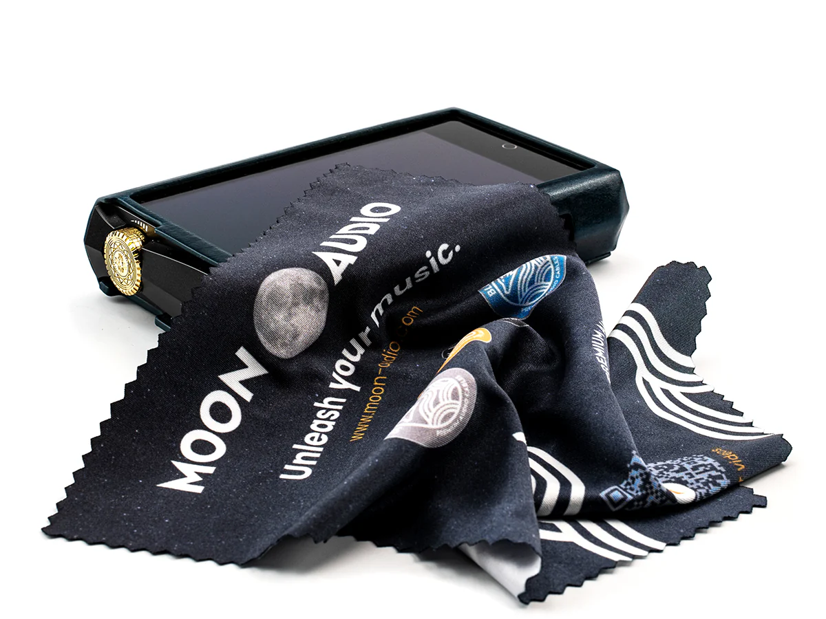 Microfiber Cleaning Cloth for Music Players - Image 5