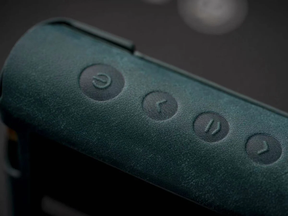 N7 Leather Case - Image 7