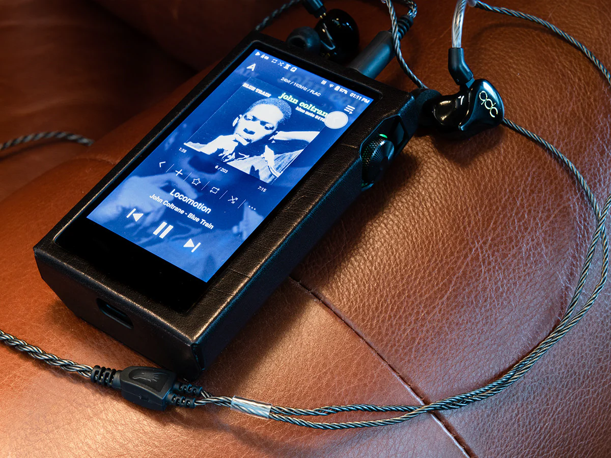 8SS Universal IEM - Image 14