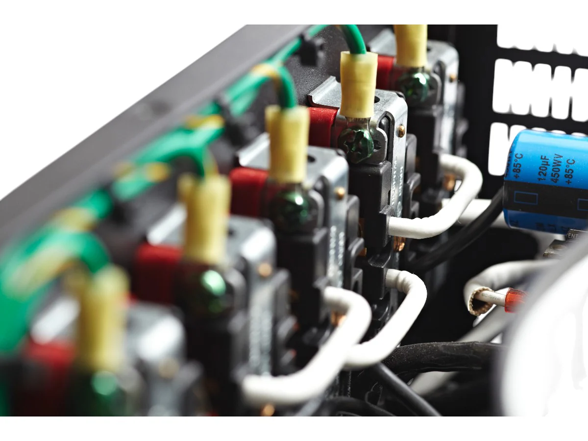 RM 15 – Isolation Power Conditioner - Image 3