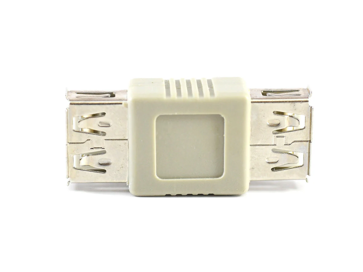 USB-A Female to USB-A Female Adapter - Image 3